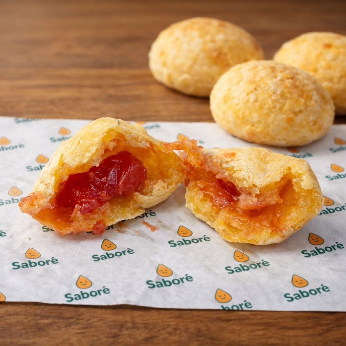 Pão de Queijo Goiabada